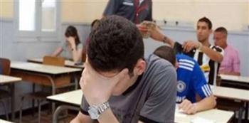طلاب الثانوية العامة بالبحر الأحمر والغربية يؤدون امتحانات في مادة اللغة الأجنبية الأولي