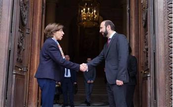 أرمينيا وفرنسا تبحثان تطورات تطبيع العلاقات مع أذربيجان