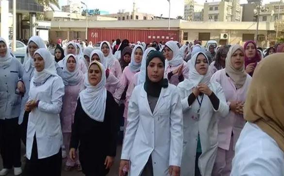 فتح باب التقدم للالتحاق بالمدارس الثانوية للتمريض بالدقهلية غدا