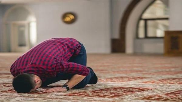 لمن يسافر قبلها.. كيفية صلاة الفجر 