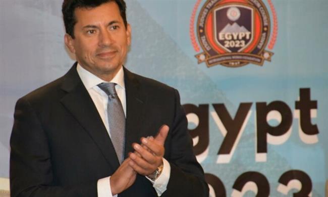 وزير الرياضة يشكر ألعاب القوى ويطالب رفع الأثقال بمواصلة حصد الميداليات بدورة الألعاب العربية