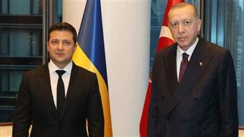   زيلنسكي وأردوغان يبحثان ملفي الأمن واتفاق الحبوب