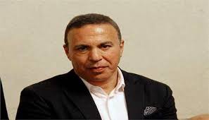 أيمن يونس يستشهد بـ أحمد الأحمر للإشادة بأداء نجم الزمالك أمام فيوتشر