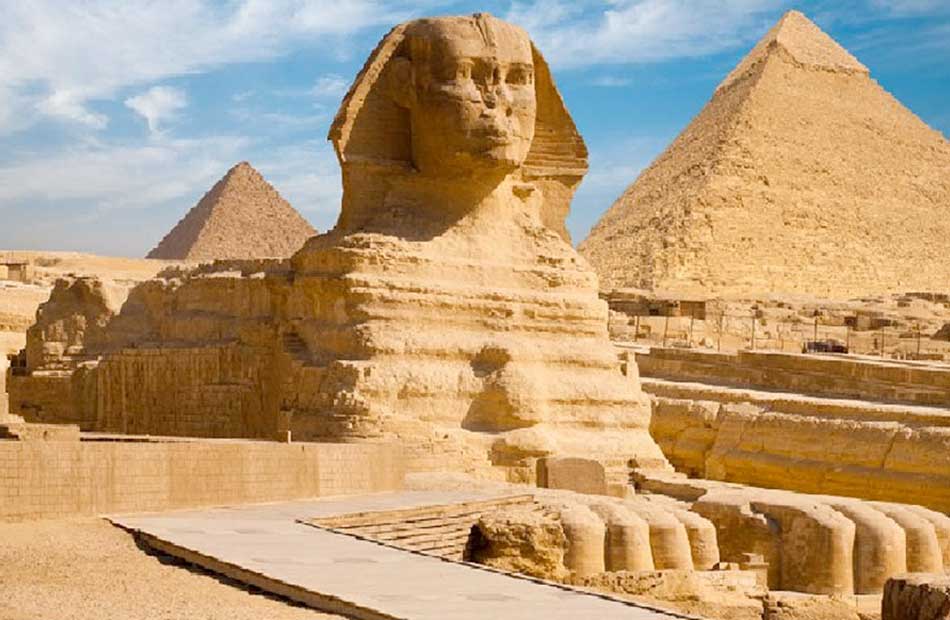 "إكسترا نيوز" تستعرض التوقعات المستقبلية لوكالة "فيتش" بشأن السياحة في مصر