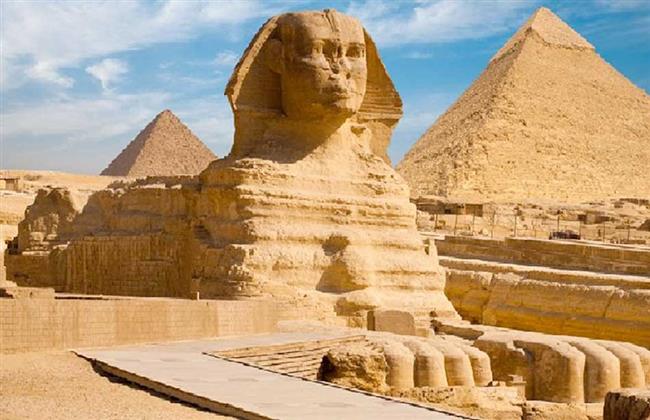 "إكسترا نيوز" تستعرض التوقعات المستقبلية لوكالة "فيتش" بشأن السياحة في مصر