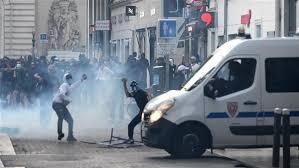   باريس.. مسيرات تكريم "أداما" ورفض العنف يقمعها الأمن خوفا من الاضطرابات
