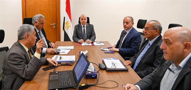 وزير الري يتابع إجراءات تطوير معامل الوزارة لزيادة فاعلية إجراءات إعادة استخدام المياه