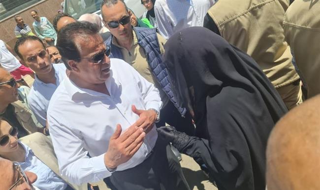 خلال جولته بالإسكندرية.. وزير الصحة يتفقد مقر حملة 100 يوم صحة بـ"الورديان" 