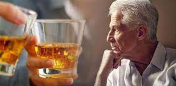 دراسة: شرب الكحول يسرع من تقدم مرض الزهايمر