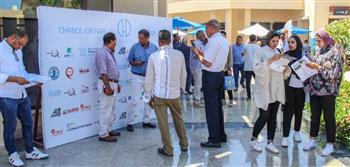 وزارة العمل: ملتقى توظيف يوفر فرص عمل لشباب البحر الأحمر 