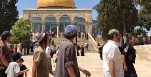 الخارجية الفلسطينية تحذر من ارتكاب المستوطنين جريمة كبرى ضد الأقصى