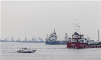   أوكرانيا تعلن عن "ممر إنسانى" للسفن العالقة بالبحر الأسود
