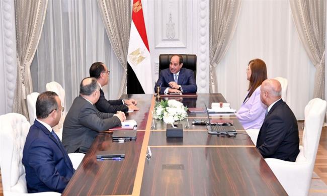 الرئيس السيسي يتابع الموقف التنفيذي للخطة الاستثمارية لمشروعات قطاع النقل 