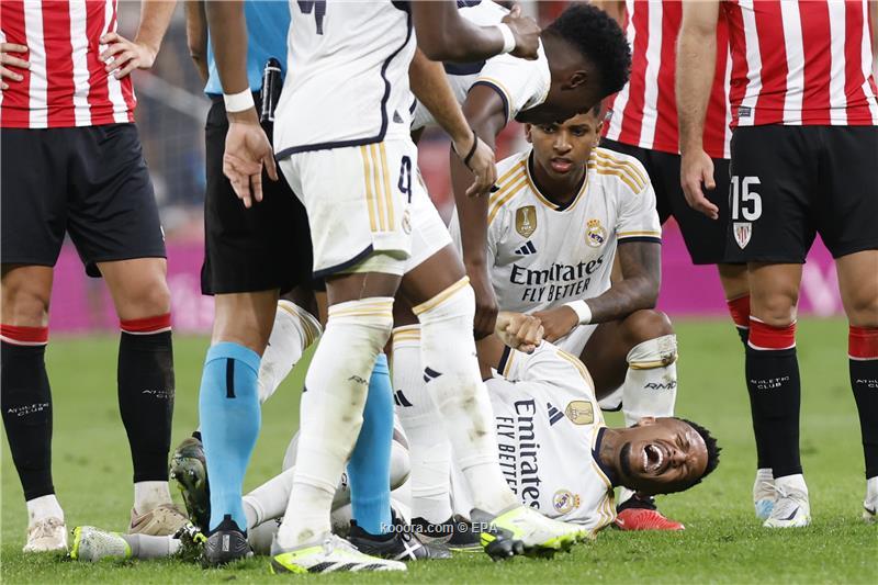 ريال مدريد يعلن إصابة مدافعه بقطع في الرباط الصليبي