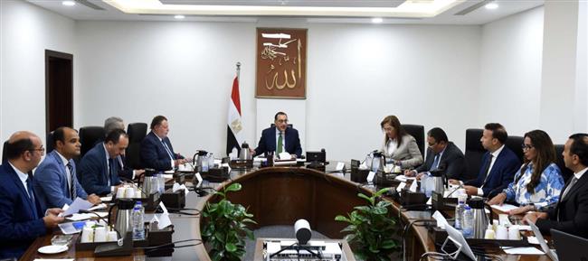 رئيس الوزراء يتابع ما يتم منحه من تيسيرات ومحفزات للمصريين بالخارج في مختلف القطاعات