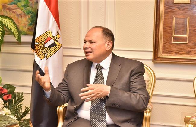 محافظ أسيوط يعلن البدء في رصف شوارع مدينة منفلوط 