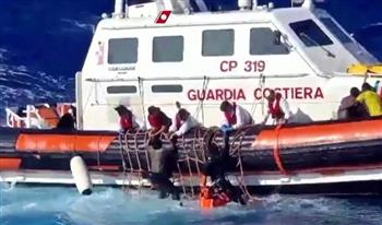   إنقاذ 45 مهاجرا بعد غرق قاربهم قبالة سواحل جزيرة «لامبيدوزا» الإيطالية