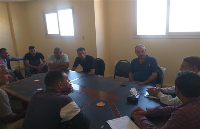 وزارة العمل: توعية بأحكام قانون العمل.. ومتابعة ملف تشغيل ذوي الهمم بأسيوط