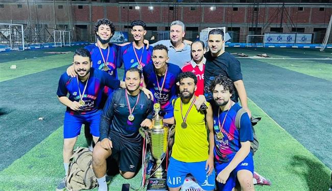 وكيل وزارة الرياضة يتوج الياسين بكأس بطولة مركز شباب باسوس بالقليوبية
