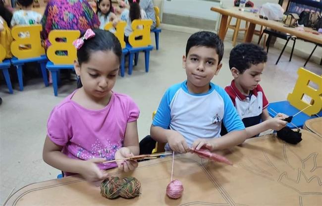 ورش فنية و أشغال يدوية بمكتبة بدمنهور