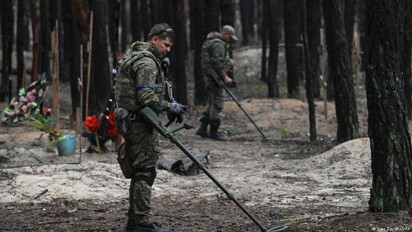 حقول الألغام.. تفاصيل مفزعة تعرض لها الجيش الأوكراني