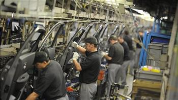  لأول مرة منذ ثلاثة أشهر.. نمو إنتاج مصانع السيارات في الولايات المتحدة