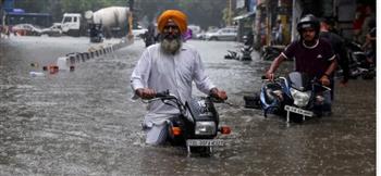   ارتفاع حصيلة ضحايا الفيضانات والانهيارات الأرضية في الهند إلى 125 قتيلا