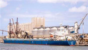   تداول 42 سفينة حاويات وبضائع العامة بميناء دمياط