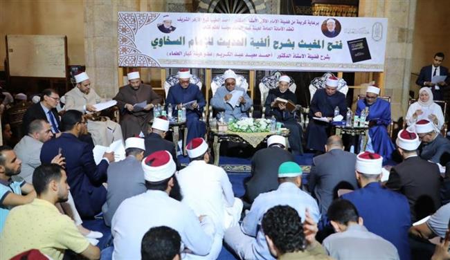 تعرف على قصة شرح كتاب «فتح المغيث» للسخاوي بالجامع الأزهر في 10 سنوات 