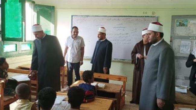 مدير الجامع الأزهر يتابع رواق البحر الأحمر