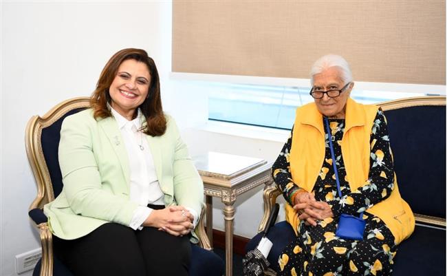 وزيرة الهجرة تلتقي رئيسة الرابطة المصرية في ألمانيا