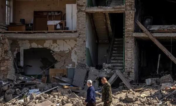 ارتفاع ضحايا هجوم صاروخي روسي بمدينة "تشيرنيهيف" الأوكرانية إلى 97 قتيلا