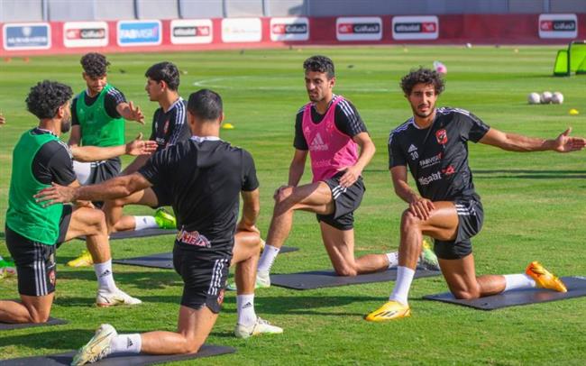 الأهلي يختتم تدريباته استعدادا لمباراة المصري بكأس مصر