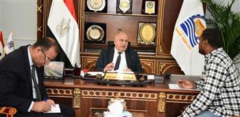 " الداودي " يستقبل ٤٠ مواطن بمكتبه لحل شكواهم بقنا 