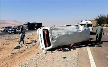 ننشر أسماء المصابين في انقلاب سيارة ميكروباص على طريق الصحراوي الغربي بقنا