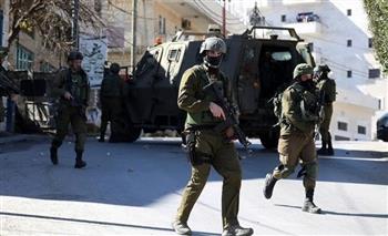   الاحتلال الإسرائيلي يقتحم قرية في "رام الله" ويصيب طفلا بالرصاص 