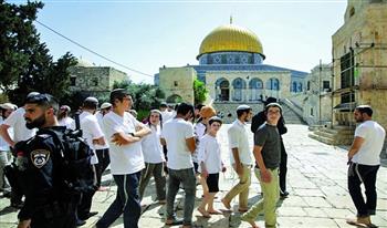   عشرات المُستوطنين يقتحمون المسجد الأقصى بحماية شرطة الاحتلال