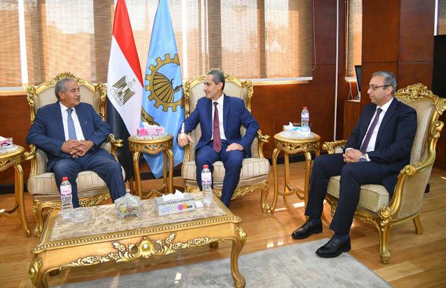محافظ الغربية يستقبل وزير التموين والتجارة الداخلية بديوان عام المحافظة