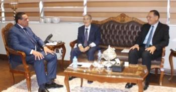 وزير التنمية يتابع مع محافظي الشرقية والمنيا تشغيل مجمعات قرى حياة كريمة
