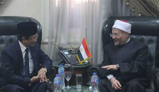 مفتي الجمهورية يستقبل وفدا إندونيسيا برئاسة رئيس جامعة علوم القرآن 