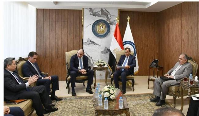 مباحثات مشتركة بين وزير البترول والرئيس التنفيذي لشركة أباتشي