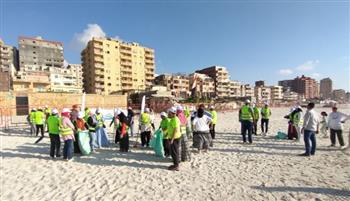   محافظ الإسكندرية: تنفيذ 18حملة لتنظيف شواطئ المحافظة