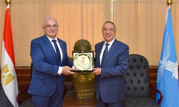    أول زيارة رسمية.. محافظ الإسكندرية يبحث سبل التعاون مع سفير أذربيجان