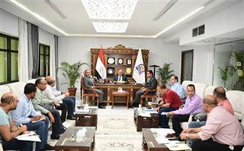 محافظ قنا: برنامج التنمية المحلية نقلة نوعية في مشروعات الصرف الصحي ومياه الشرب