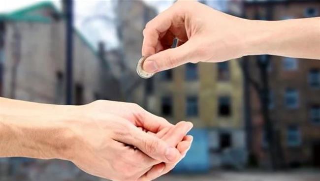 الإفتاء توضح.. هل يجوز إخراج الصدقة بنية قضاء الحاجة