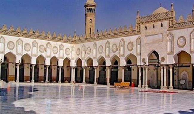 ملتقى المرأة بالجامع الأزهر يناقش خطورة الاستخدام السيئ لوسائل التواصل 
