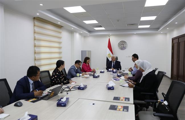 وزير التعليم العالي يستقبل وفد شركة هواوى العالمية