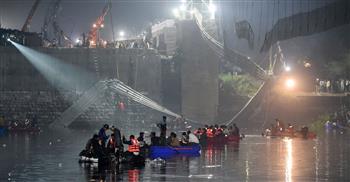   مصرع 17 شخصا إثر انهيار جسر للسكك الحديدية قيد الإنشاء بالهند