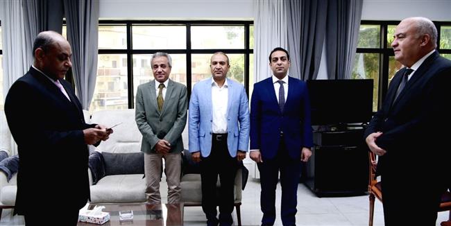 محافظ قنا يشهد آداء اليمين الدستوري لمدير الإدارة العامة للشئون الوقائية بمديرية الصحة 