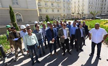 بالصور.. وزير الإسكان في جاردن سيتي الجديدة 